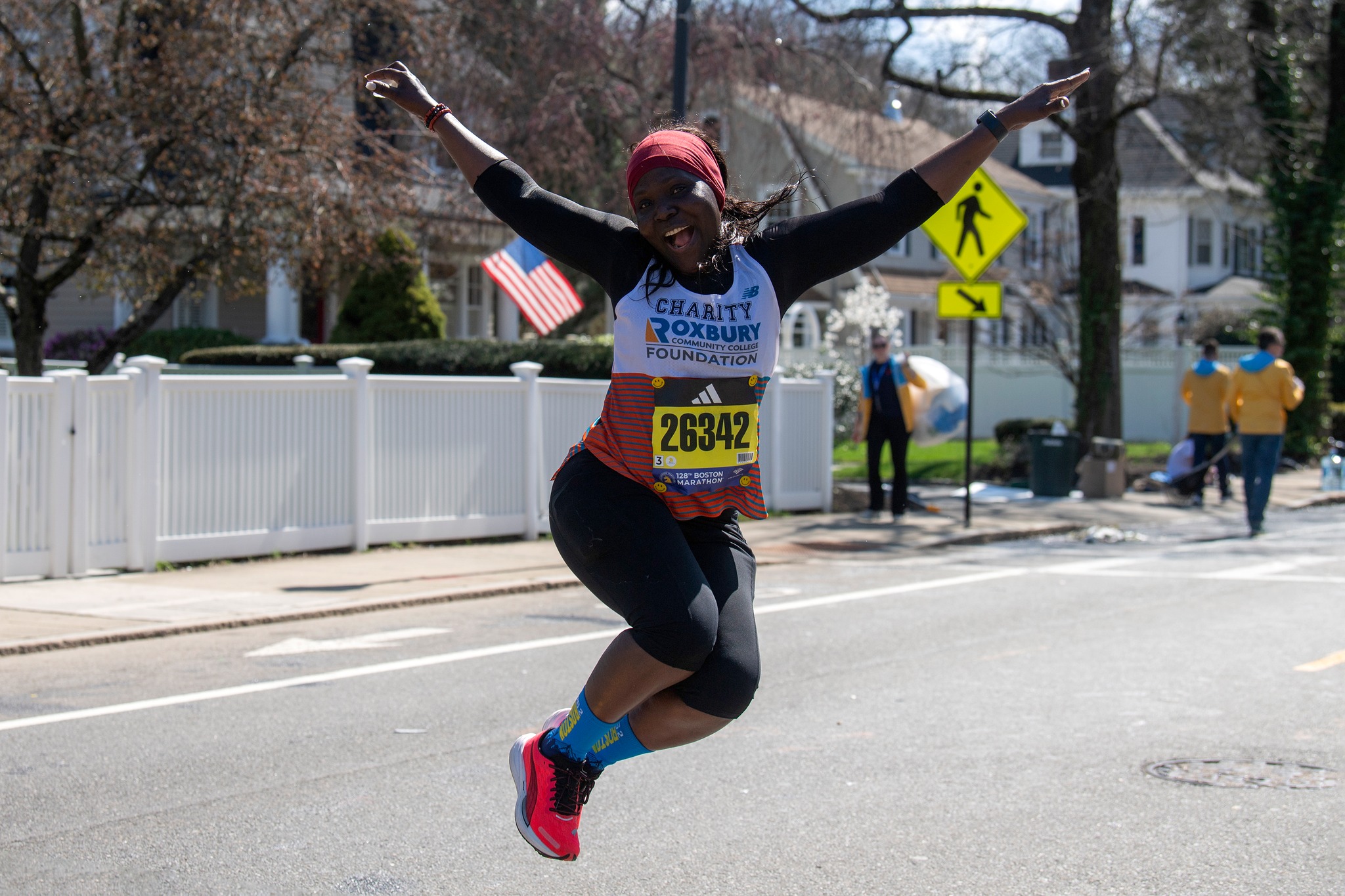 CharityTeams runner on the Cape Cod coast